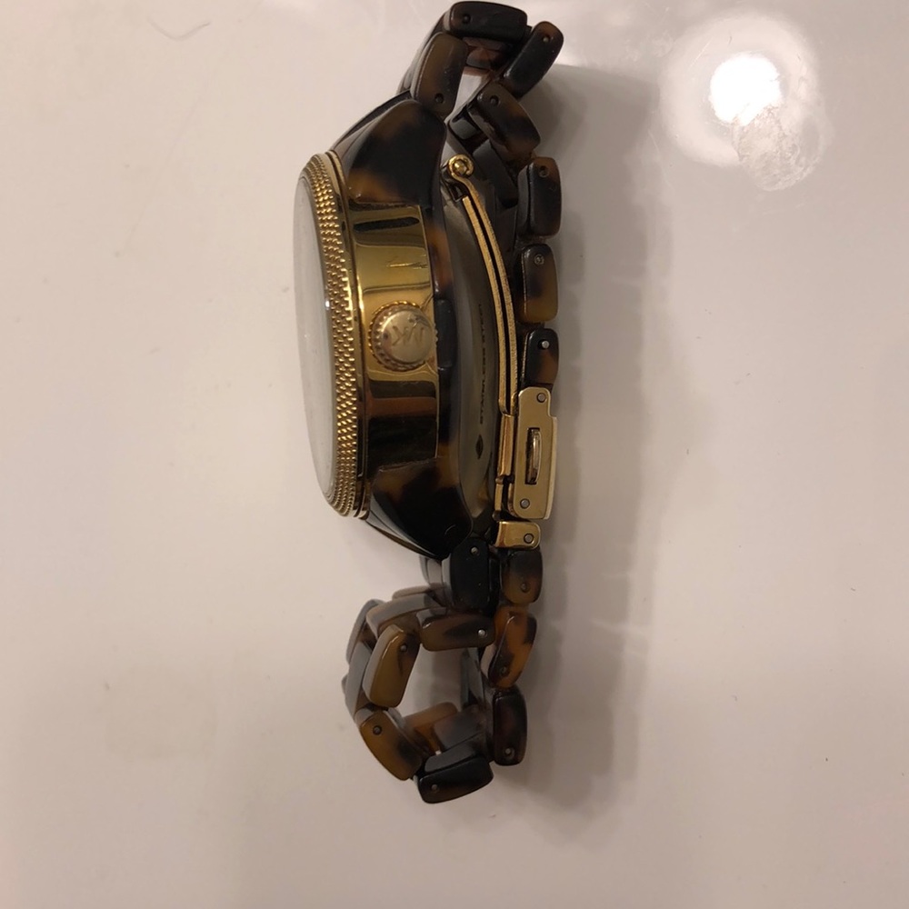 Watch - Picture 3 of 4